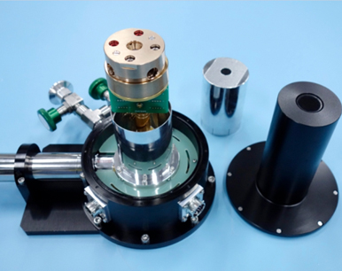 低振動無液氦顯微低溫恒溫器測試成功