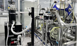 匹配八極矢量磁體的干式UHV兼容低溫系統安裝成功